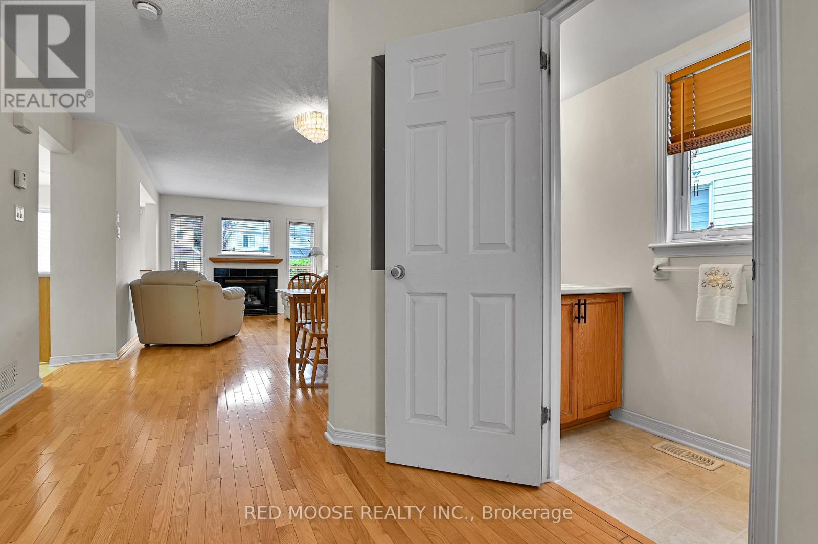 4569 Ogilvie Walk Crescent, Ottawa, Ontario  K1J 1G5 - Photo 7 - X12432542