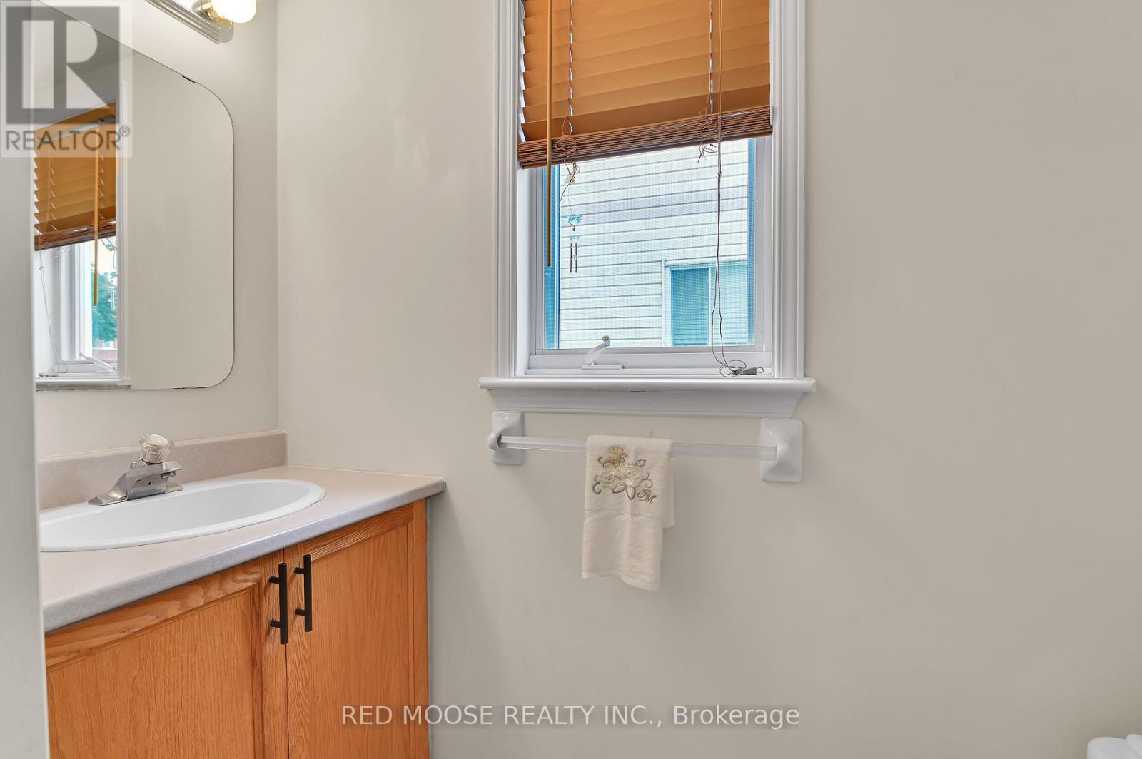 4569 Ogilvie Walk Crescent, Ottawa, Ontario  K1J 1G5 - Photo 8 - X12432542