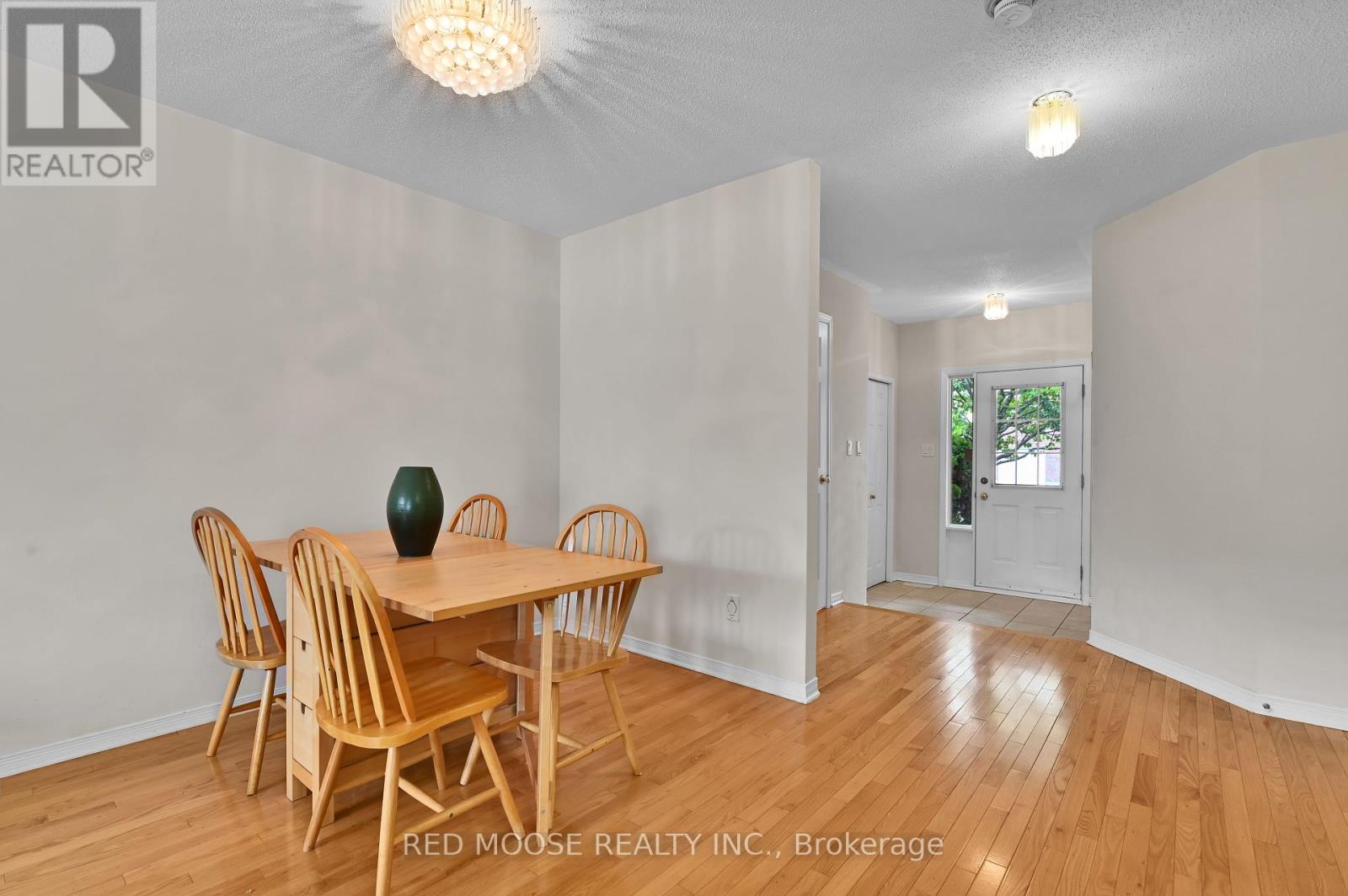 4569 Ogilvie Walk Crescent, Ottawa, Ontario  K1J 1G5 - Photo 9 - X12432542