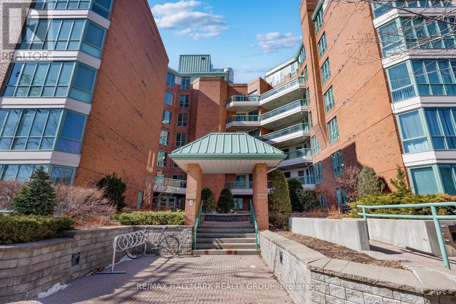 307 - 550 Cambridge Street S, Ottawa, Ontario  K1S 5N3 - Photo 1 - X12432560