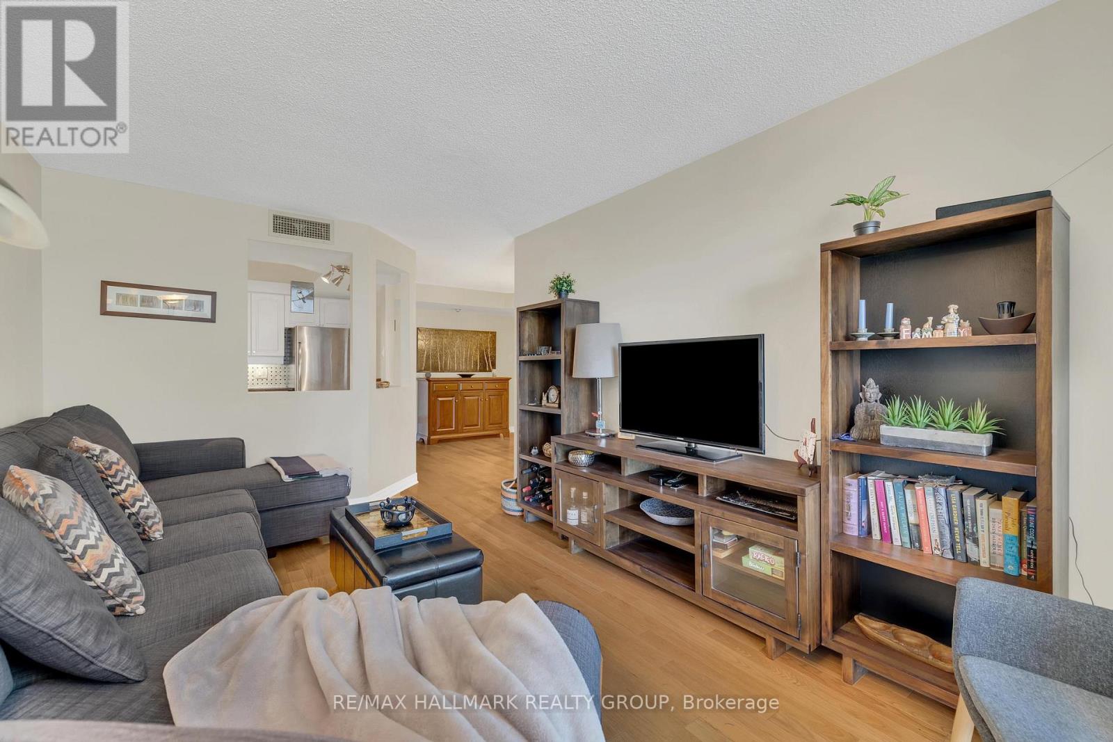 307 - 550 Cambridge Street S, Ottawa, Ontario  K1S 5N3 - Photo 13 - X12432560