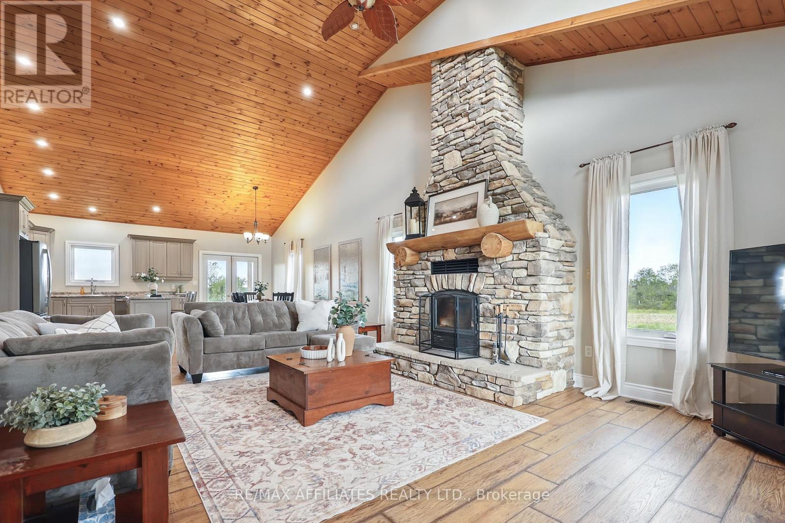 315 Gemmell Road, Merrickville-Wolford, Ontario  K0G 1G0 - Photo 3 - X12432581