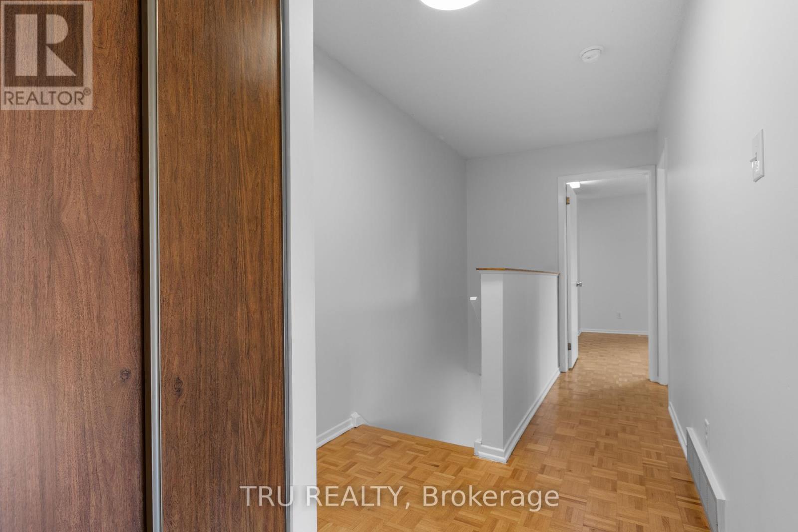 715 Mooneys Bay Place, Ottawa, Ontario  K1V 8W4 - Photo 21 - X12432597