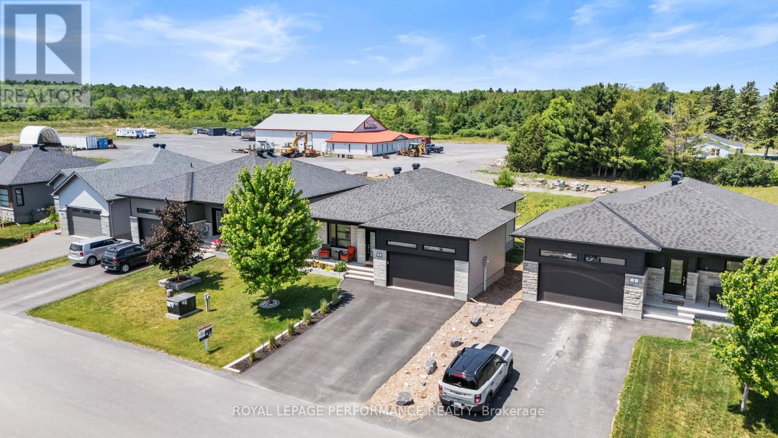 5 Matheson Street, North Stormont, Ontario  K0A 1R0 - Photo 3 - X12432621