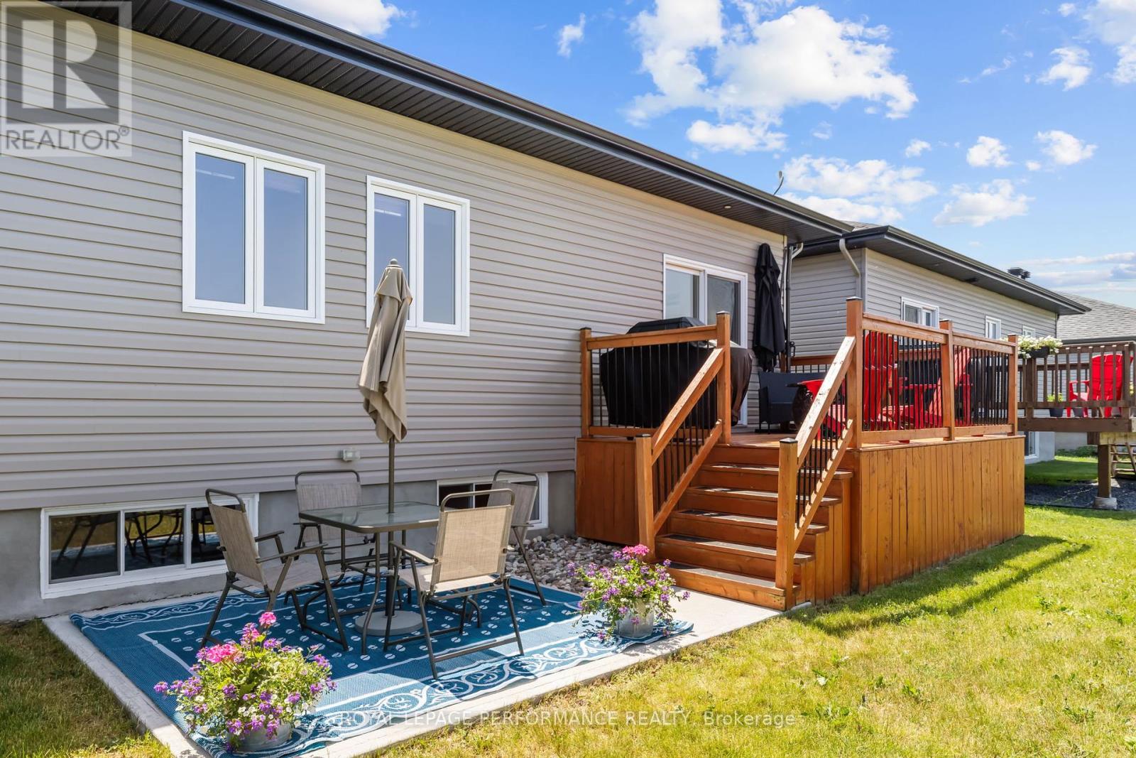 5 Matheson Street, North Stormont, Ontario  K0A 1R0 - Photo 32 - X12432621