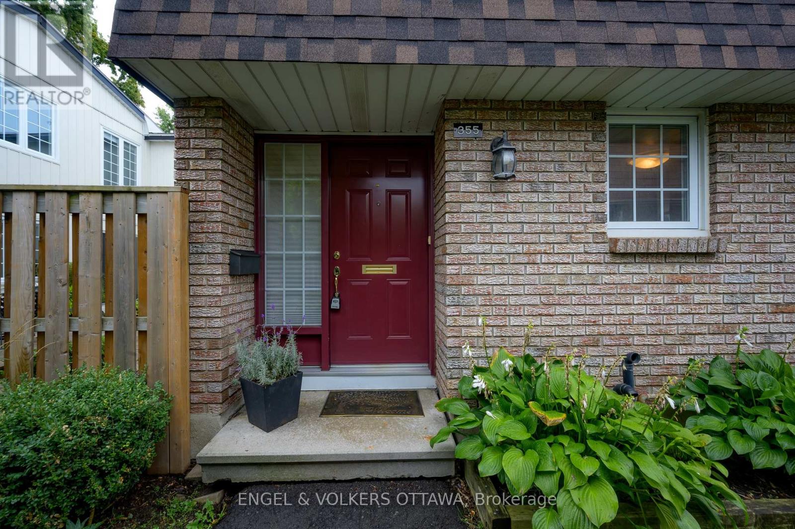 355 KINTYRE PRIVATE, Ottawa, Ontario