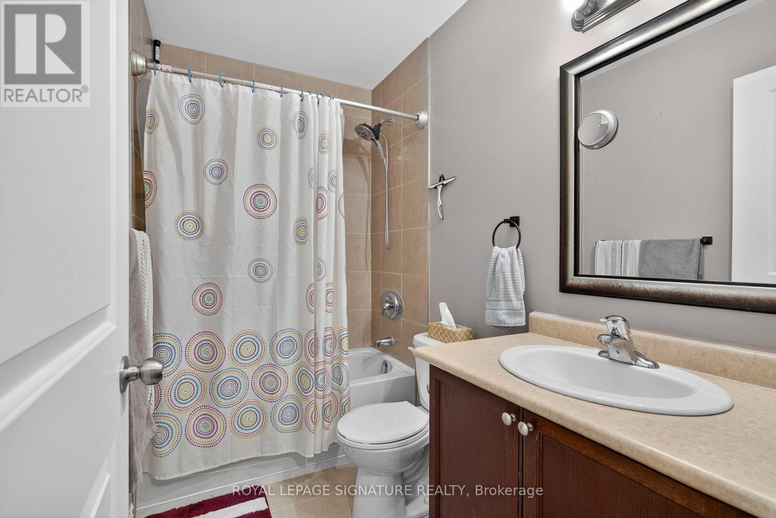 214 Celina Street, Oshawa, Ontario  L1H 4N6 - Photo 9 - E12358650