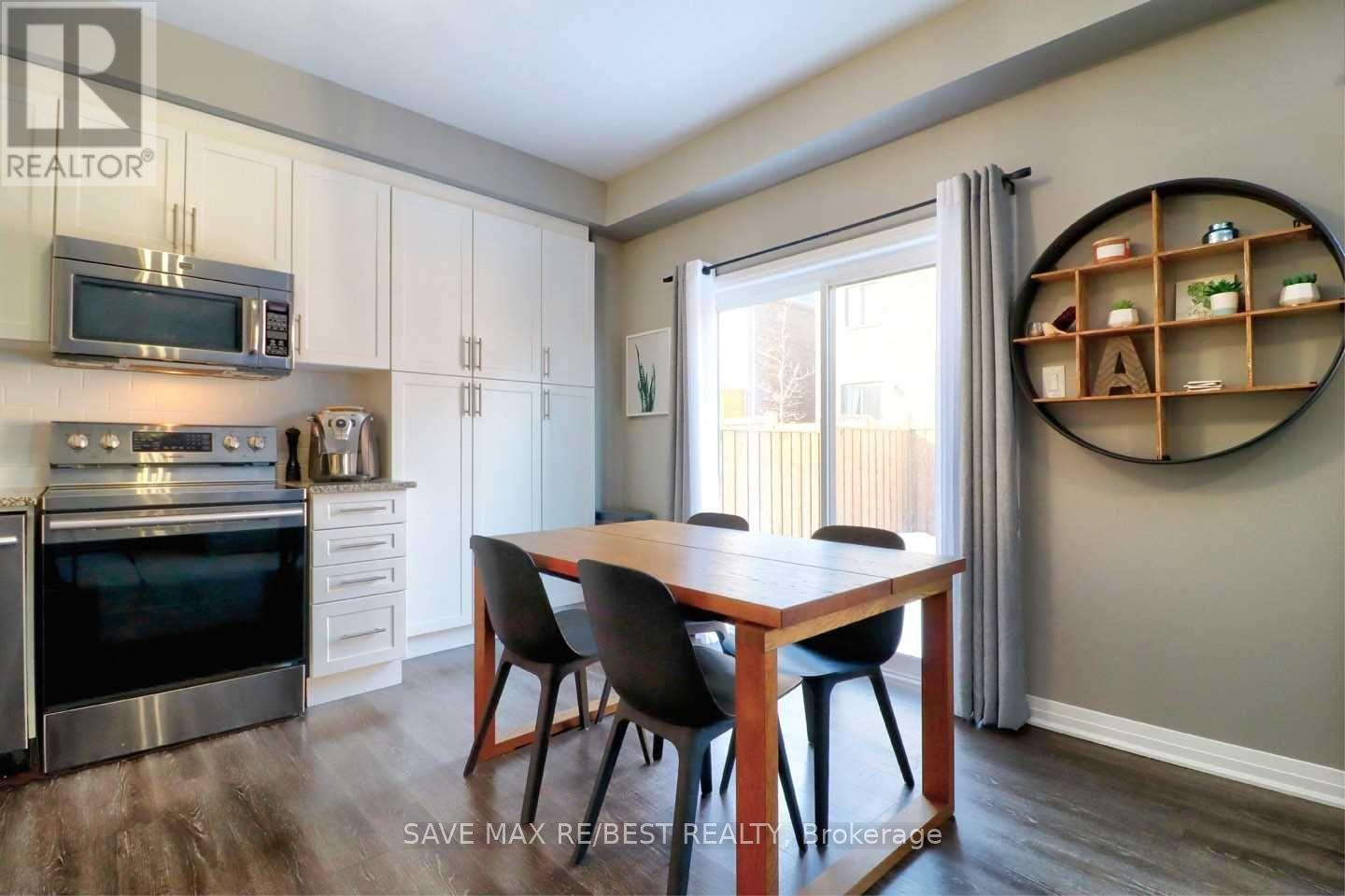 10 Bedford Estates Crescent, Barrie, Ontario  L4N 3Z8 - Photo 12 - S12432458