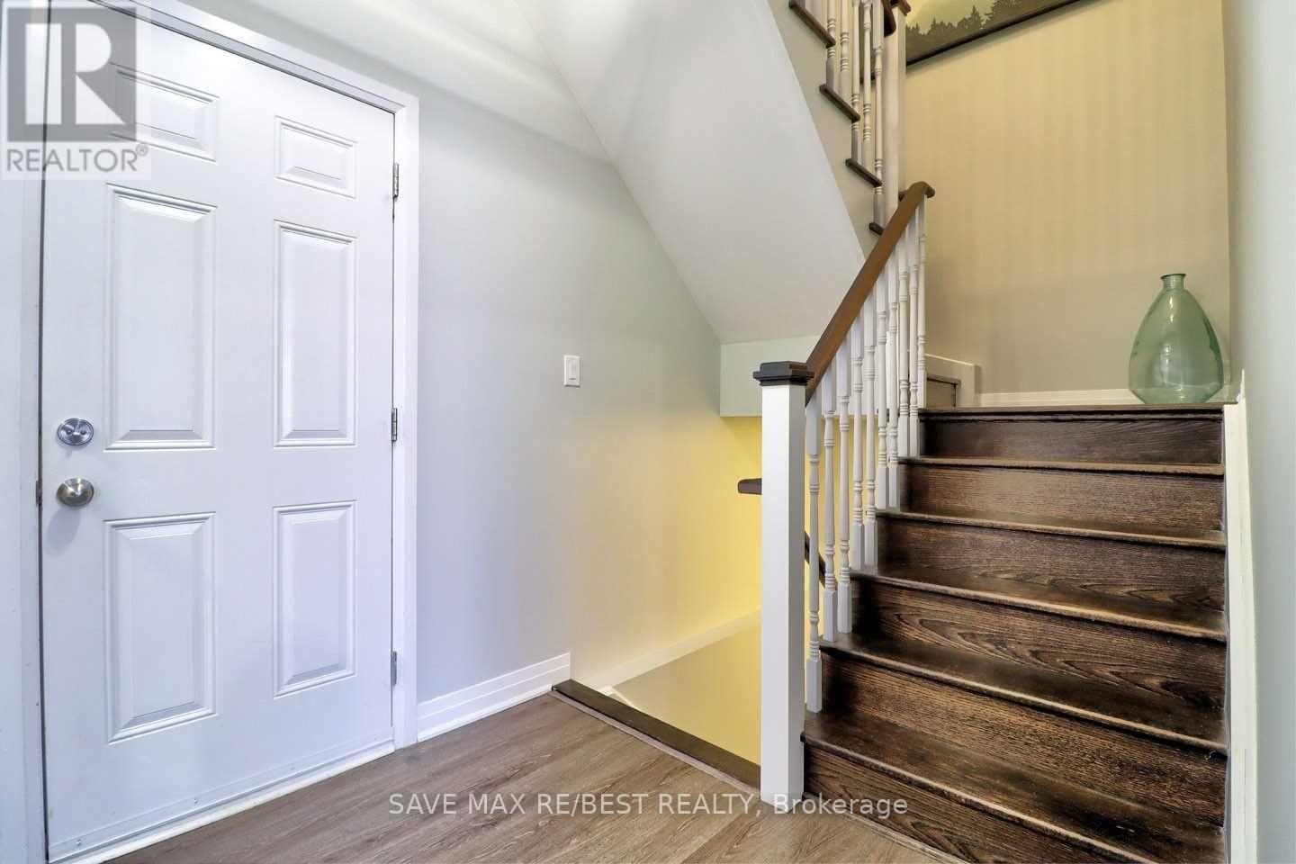 10 Bedford Estates Crescent, Barrie, Ontario  L4N 3Z8 - Photo 14 - S12432458