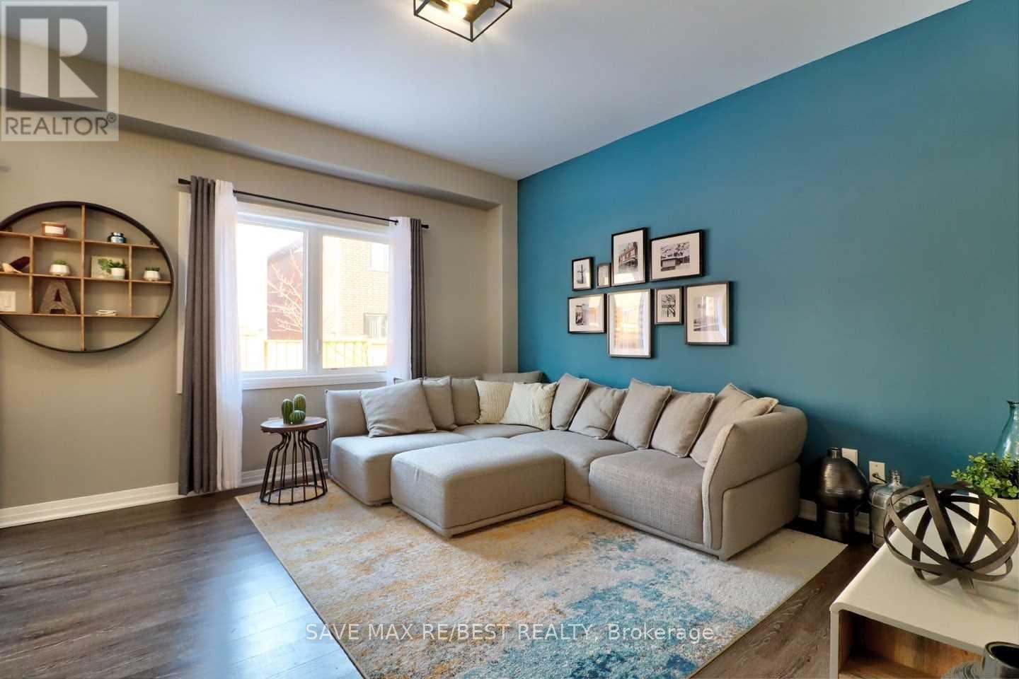 10 Bedford Estates Crescent, Barrie, Ontario  L4N 3Z8 - Photo 8 - S12432458