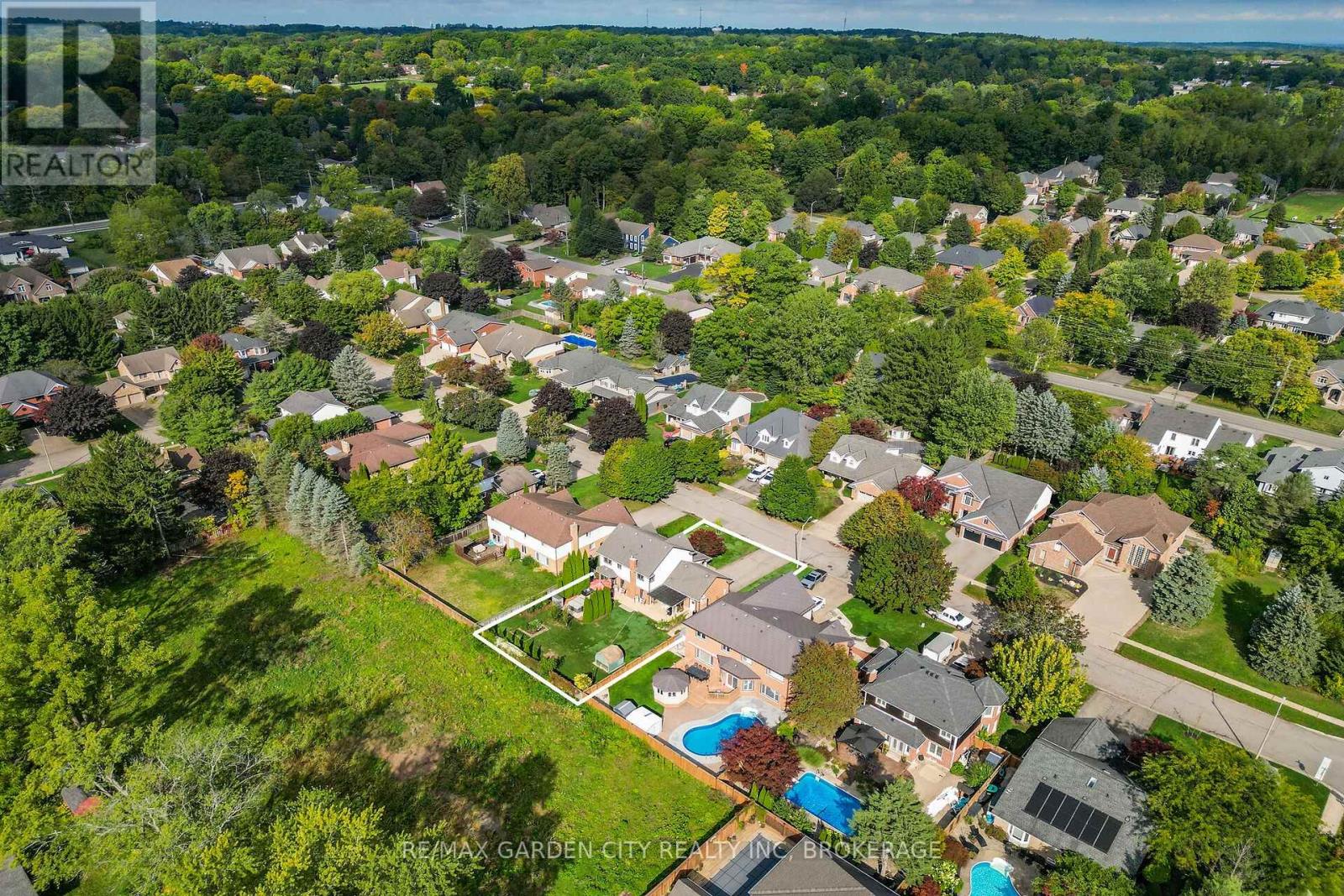 8 Steflar Street, Pelham (Fonthill), Ontario  L0S 1E4 - Photo 46 - X12432588