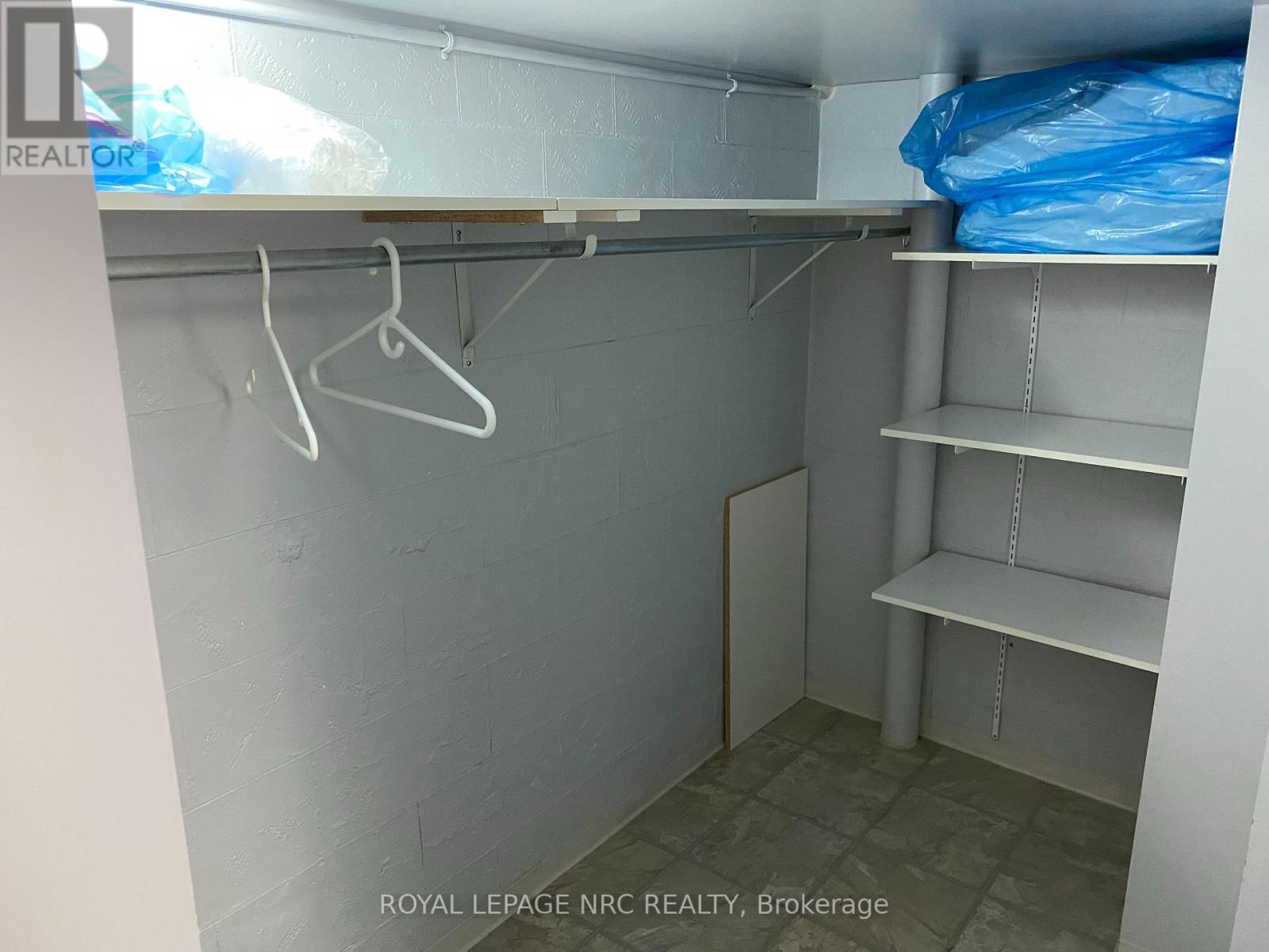 #2 - # 2 -102 Townline Rd. W. Road W, St. Catharines (Glendale/glenridge), Ontario  L2T 1P7 - Photo 9 - X12432625