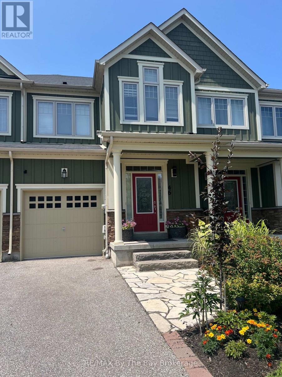 46 Sandy Coast Crescent, Wasaga Beach, Ontario  L9Z 0G1 - Photo 2 - S12432626