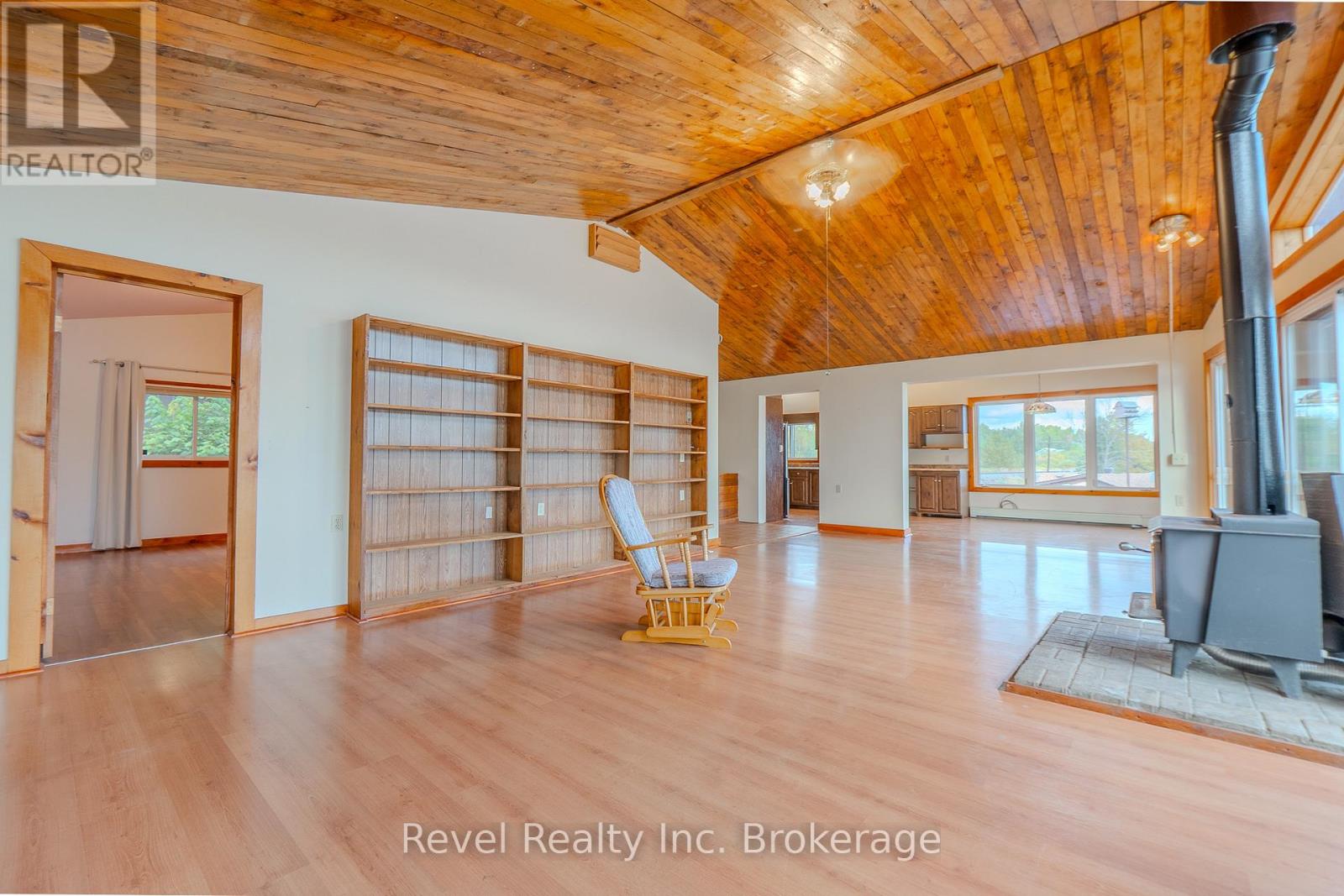 280 Sunnyside Road, Bonfield, Ontario  P0H 1E0 - Photo 22 - X12432568