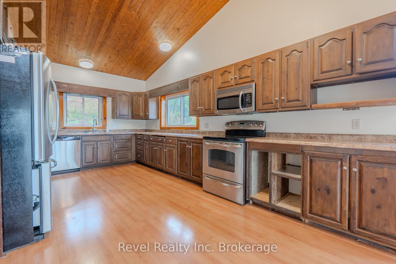 280 Sunnyside Road, Bonfield, Ontario  P0H 1E0 - Photo 26 - X12432568