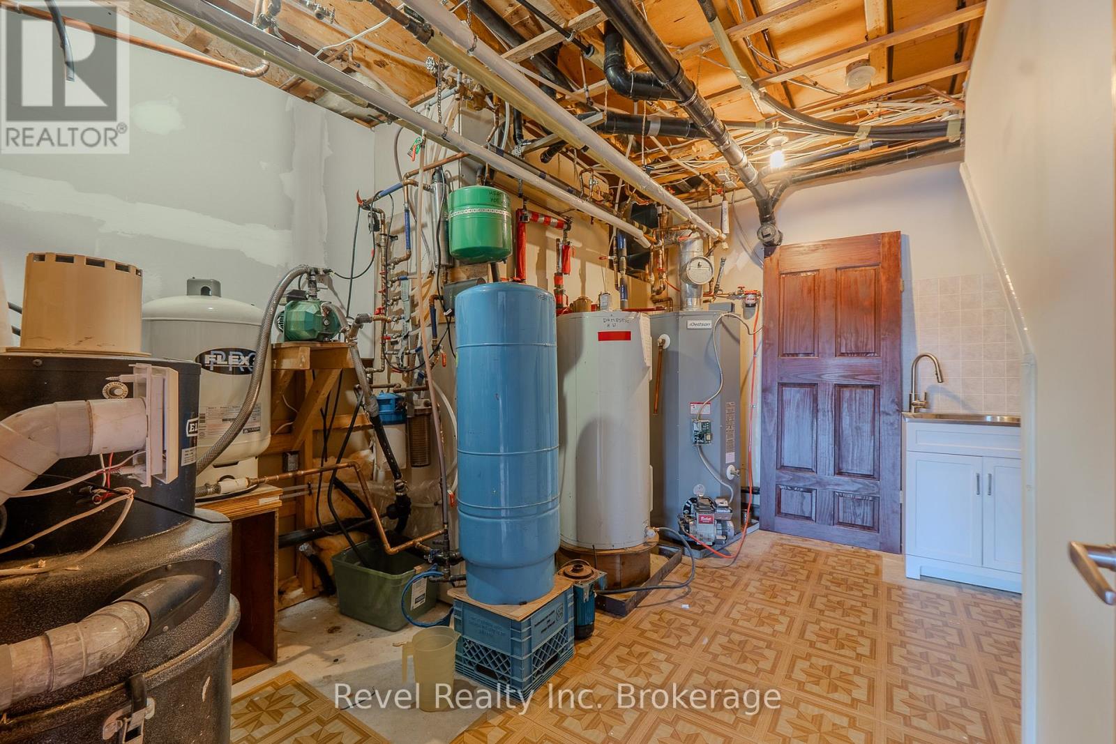 280 Sunnyside Road, Bonfield, Ontario  P0H 1E0 - Photo 35 - X12432568