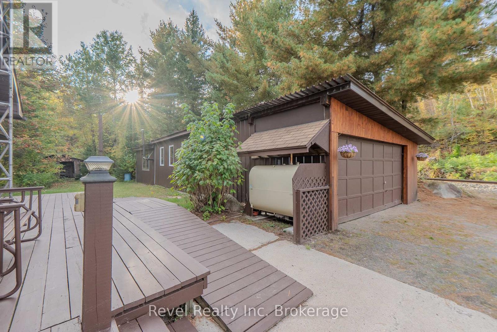 280 Sunnyside Road, Bonfield, Ontario  P0H 1E0 - Photo 37 - X12432568
