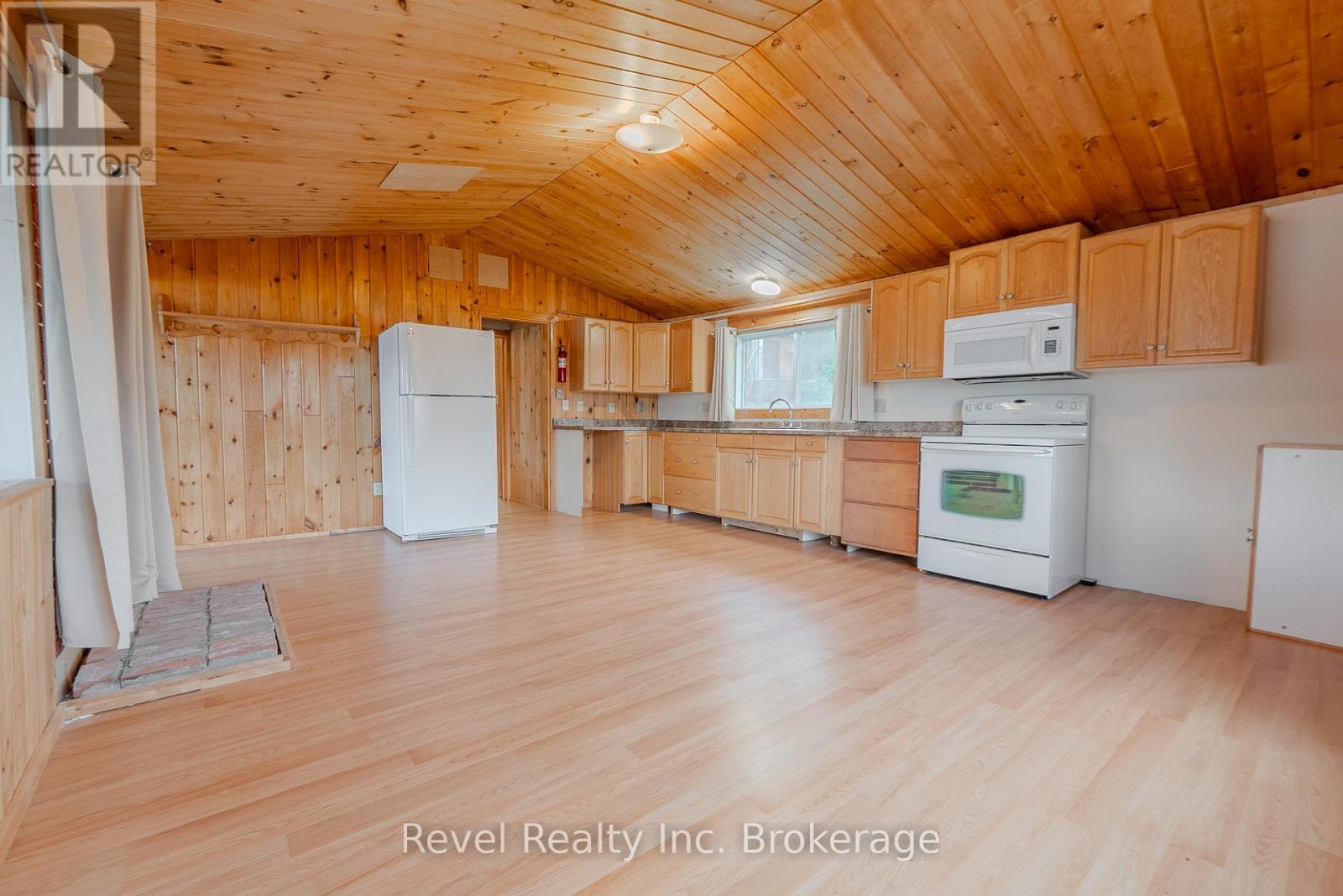 280 Sunnyside Road, Bonfield, Ontario  P0H 1E0 - Photo 42 - X12432568