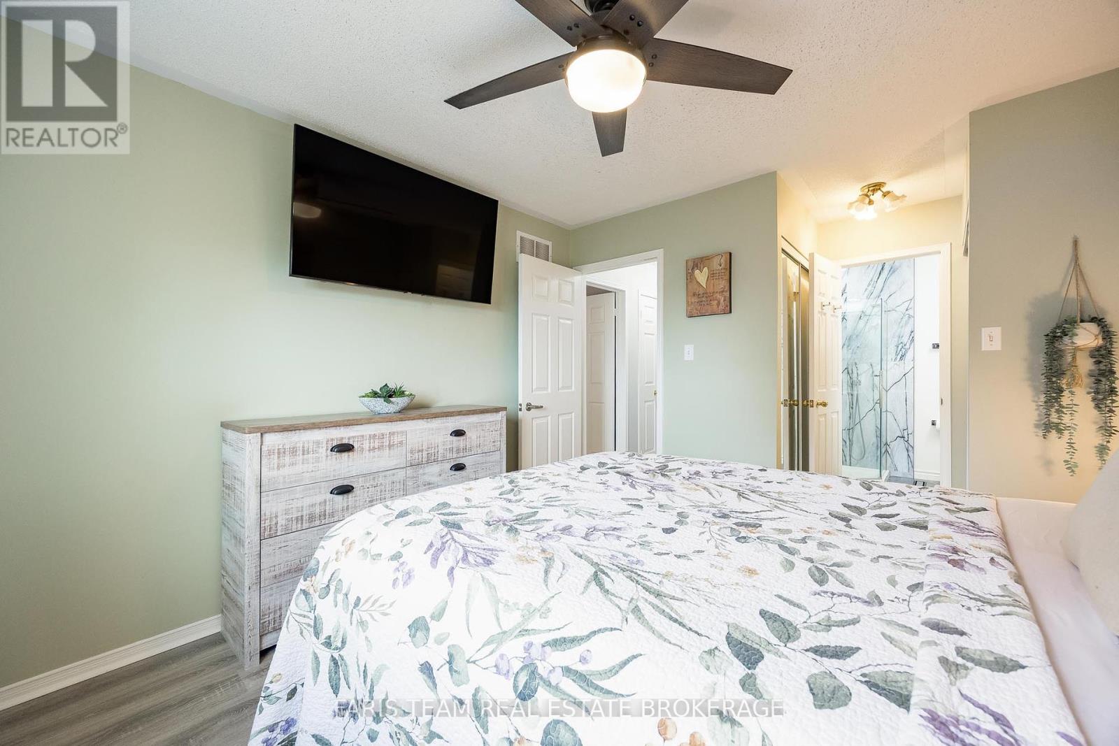 80 Bruce Crescent, Barrie (Bayshore), Ontario  L4N 8T8 - Photo 18 - S12426509
