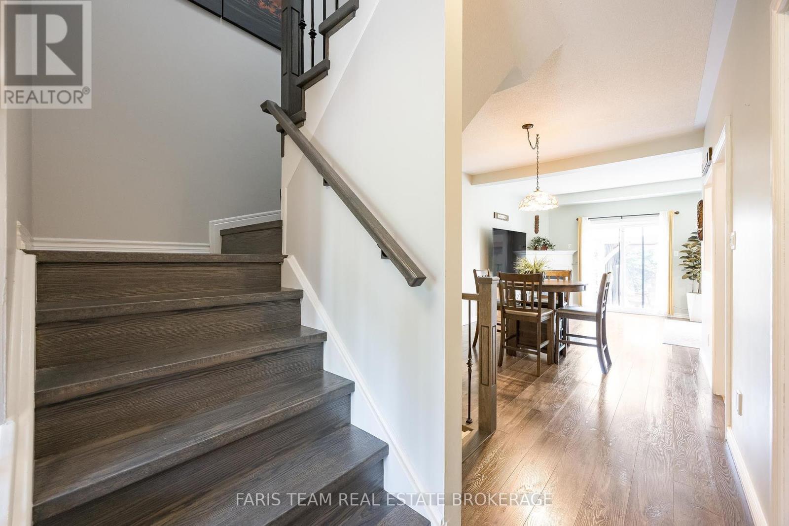 80 Bruce Crescent, Barrie (Bayshore), Ontario  L4N 8T8 - Photo 16 - S12426509
