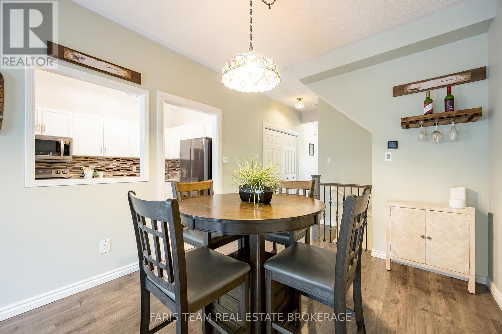 80 Bruce Crescent, Barrie (Bayshore), Ontario  L4N 8T8 - Photo 11 - S12426509