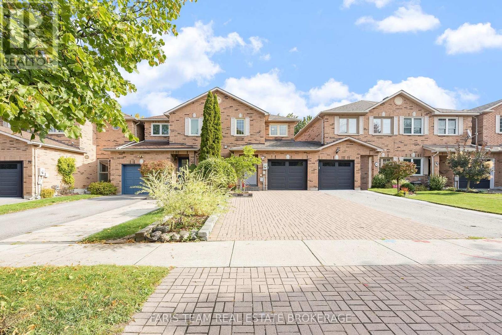80 Bruce Crescent, Barrie (Bayshore), Ontario  L4N 8T8 - Photo 3 - S12426509
