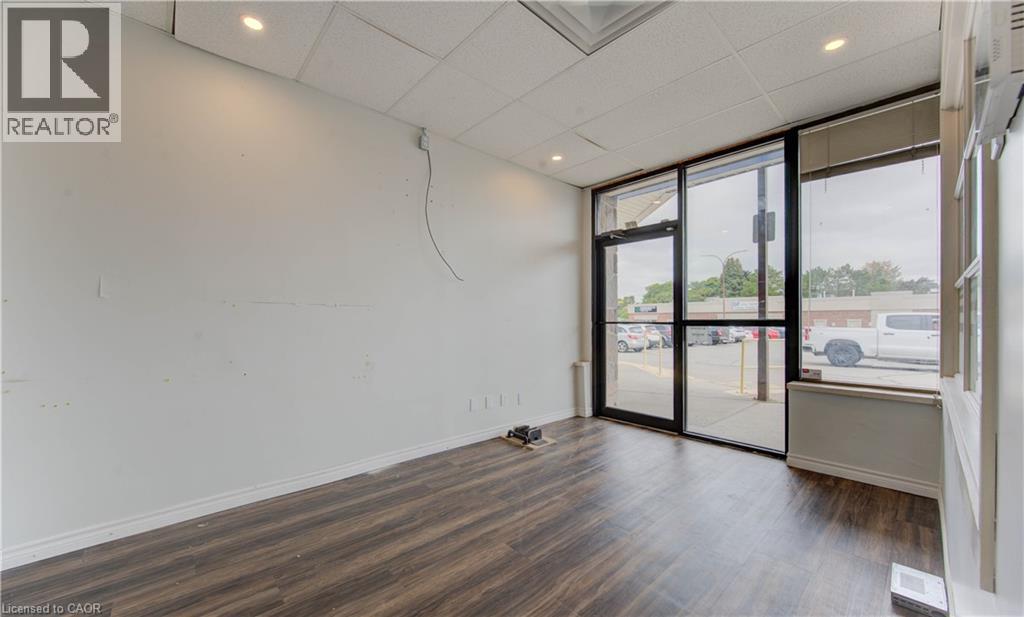 421 Greenbrook Drive Unit# 20, Kitchener, Ontario  N2M 4L3 - Photo 5 - 40774449