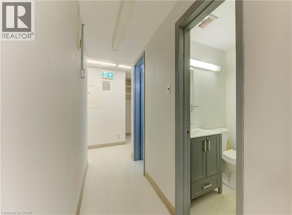 421 Greenbrook Drive Unit# 20, Kitchener, Ontario  N2M 4L3 - Photo 9 - 40774449