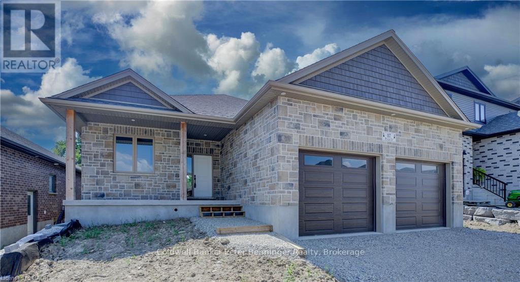 117 Pugh Street, Perth East, Ontario  N0K 1M0 - Photo 2 - X12432549