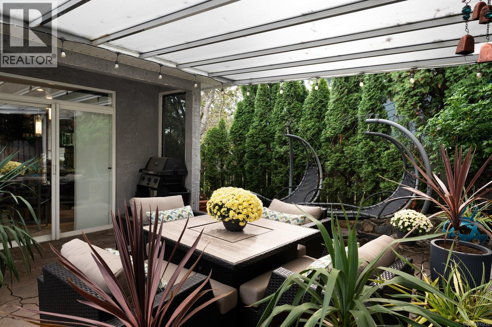 3908a Ascot Dr, Saanich, British Columbia  V8P 3S1 - Photo 40 - 1015259