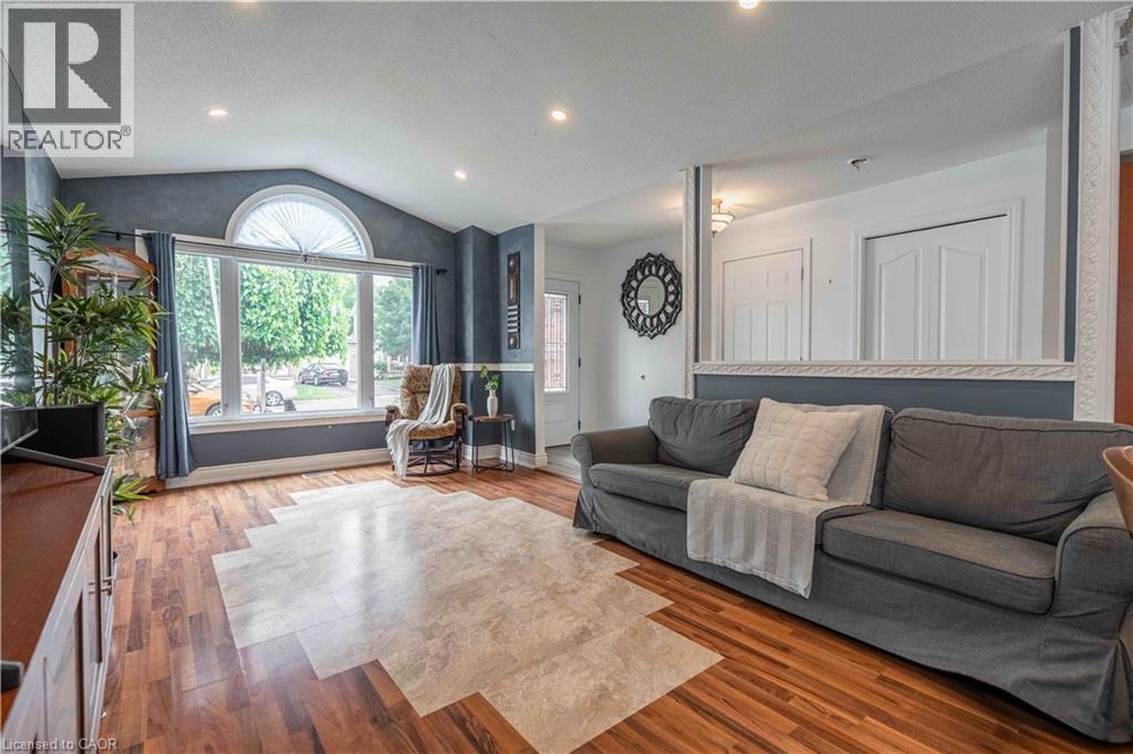 30 Glengary Crescent, Caledonia, Ontario  N3W 2L7 - Photo 9 - 40750057