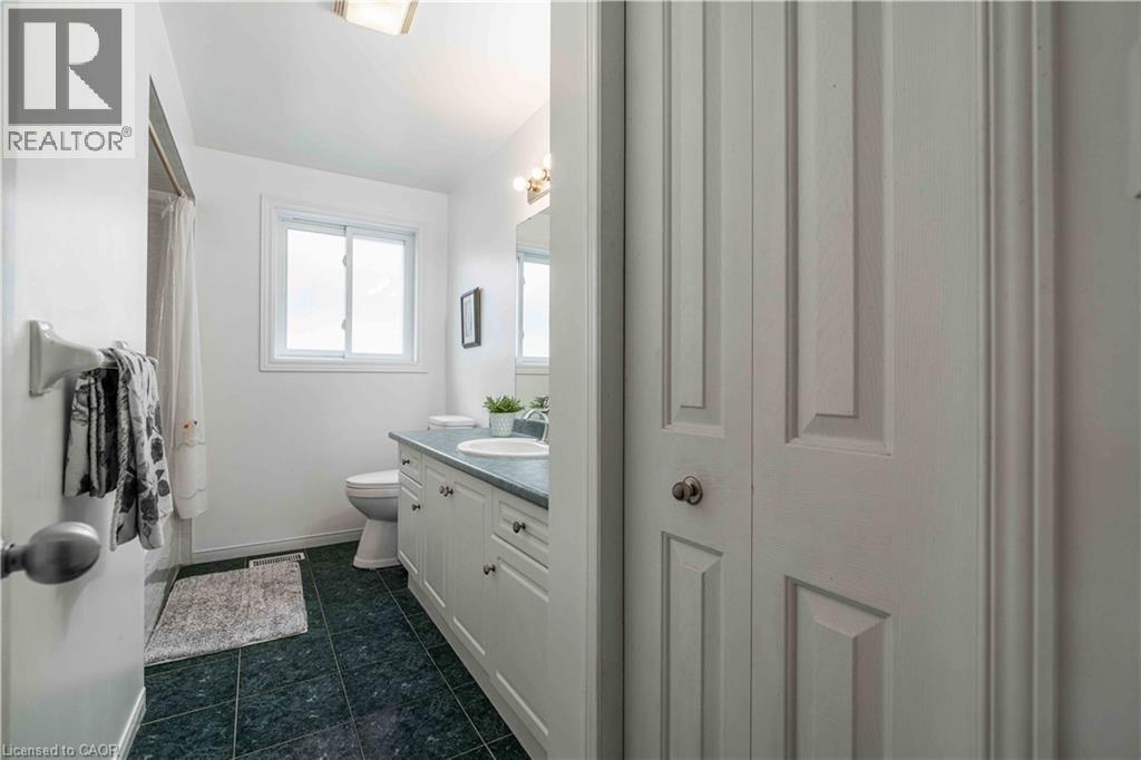 30 Glengary Crescent, Caledonia, Ontario  N3W 2L7 - Photo 24 - 40750057