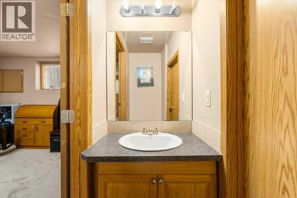 29 Country Hills Drive Nw, Calgary, Alberta  T3K 4S2 - Photo 20 - A2234120