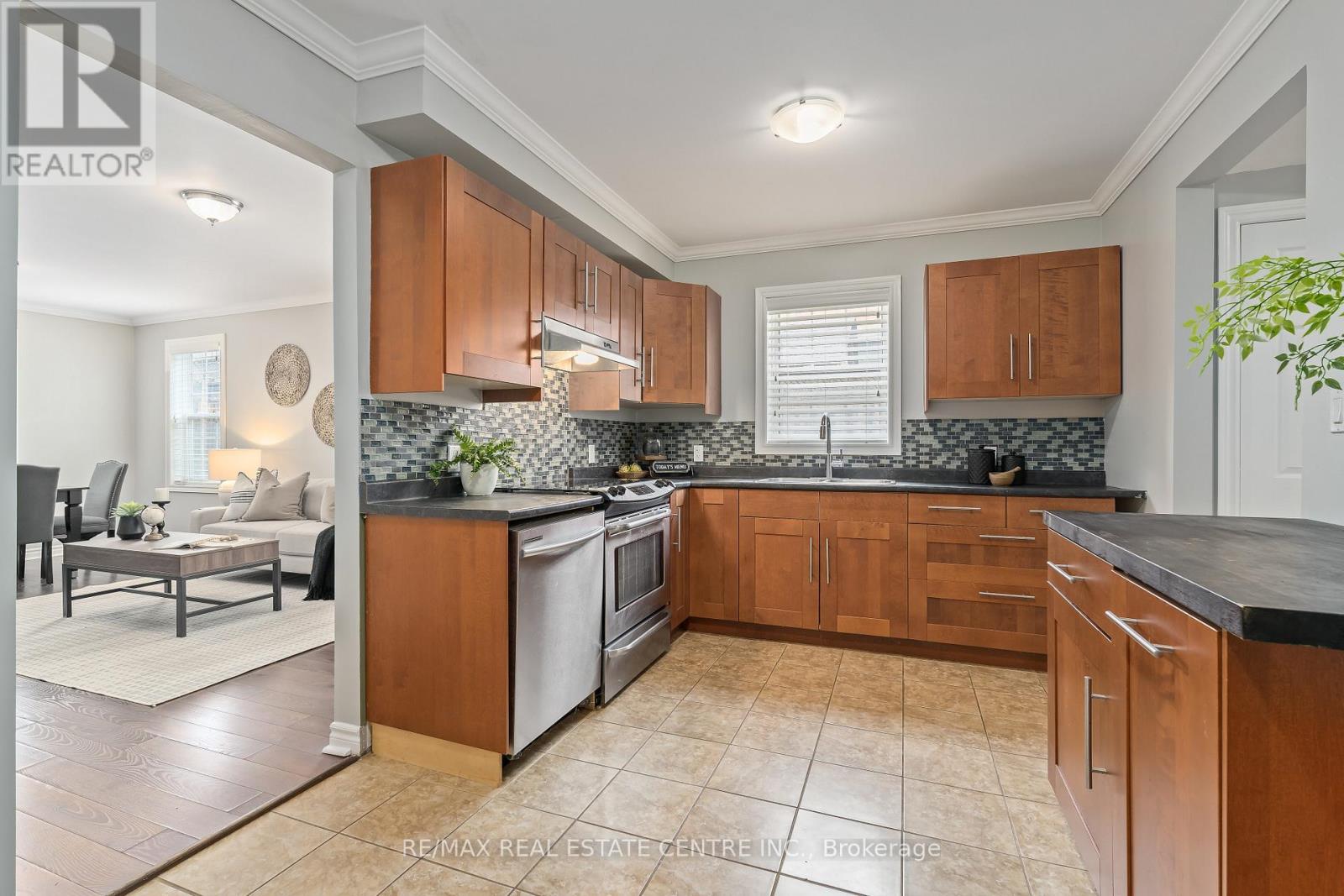 128-130 Main Street S, Halton Hills, Ontario  L7G 3E6 - Photo 12 - W12432445
