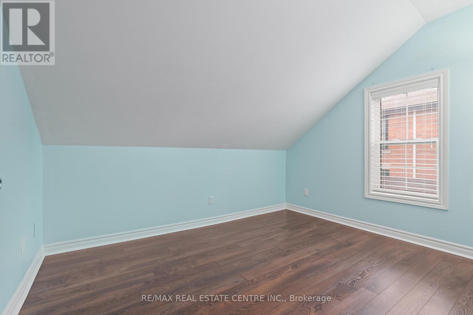128-130 Main Street S, Halton Hills, Ontario  L7G 3E6 - Photo 22 - W12432445