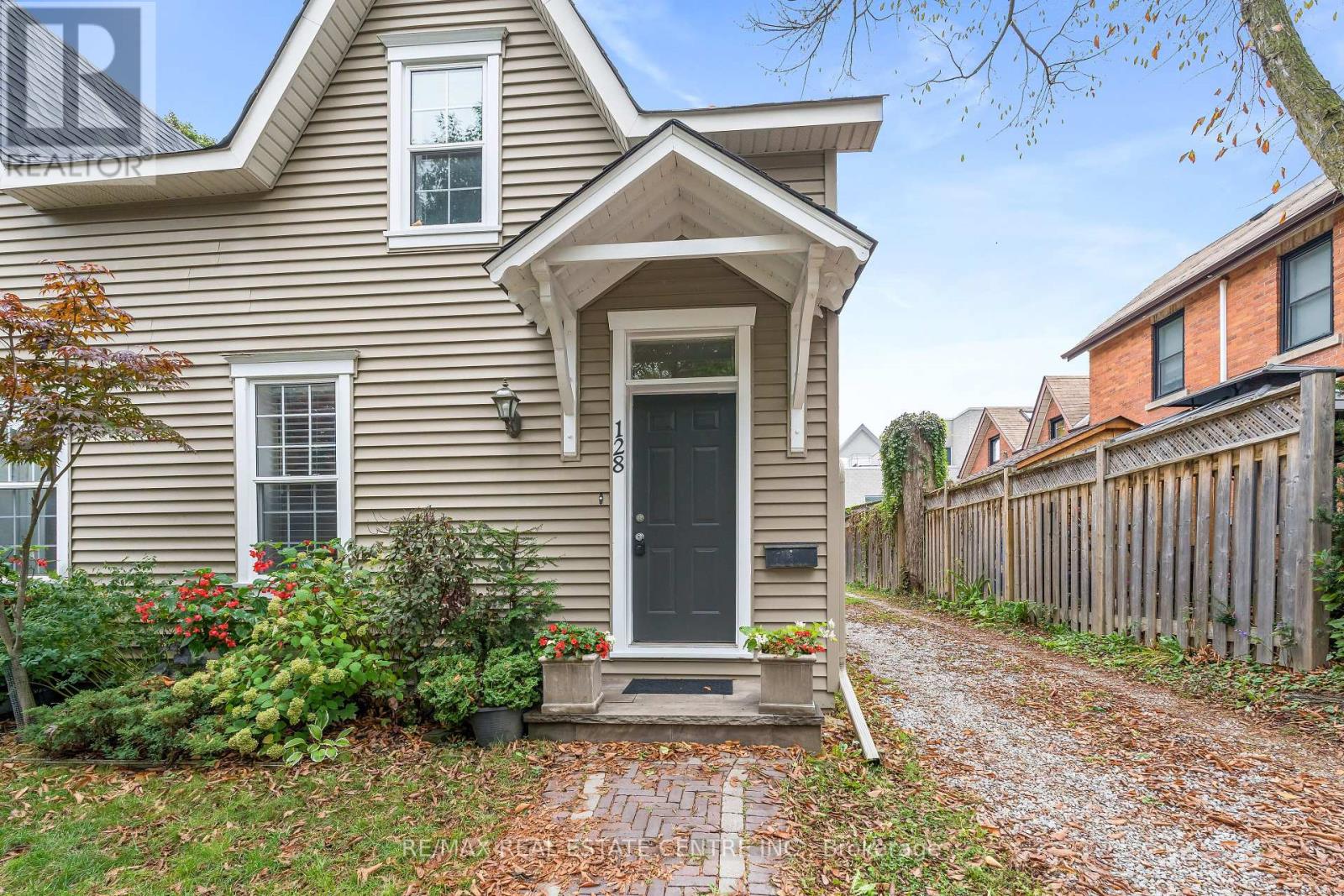 128-130 Main Street S, Halton Hills, Ontario  L7G 3E6 - Photo 6 - W12432445