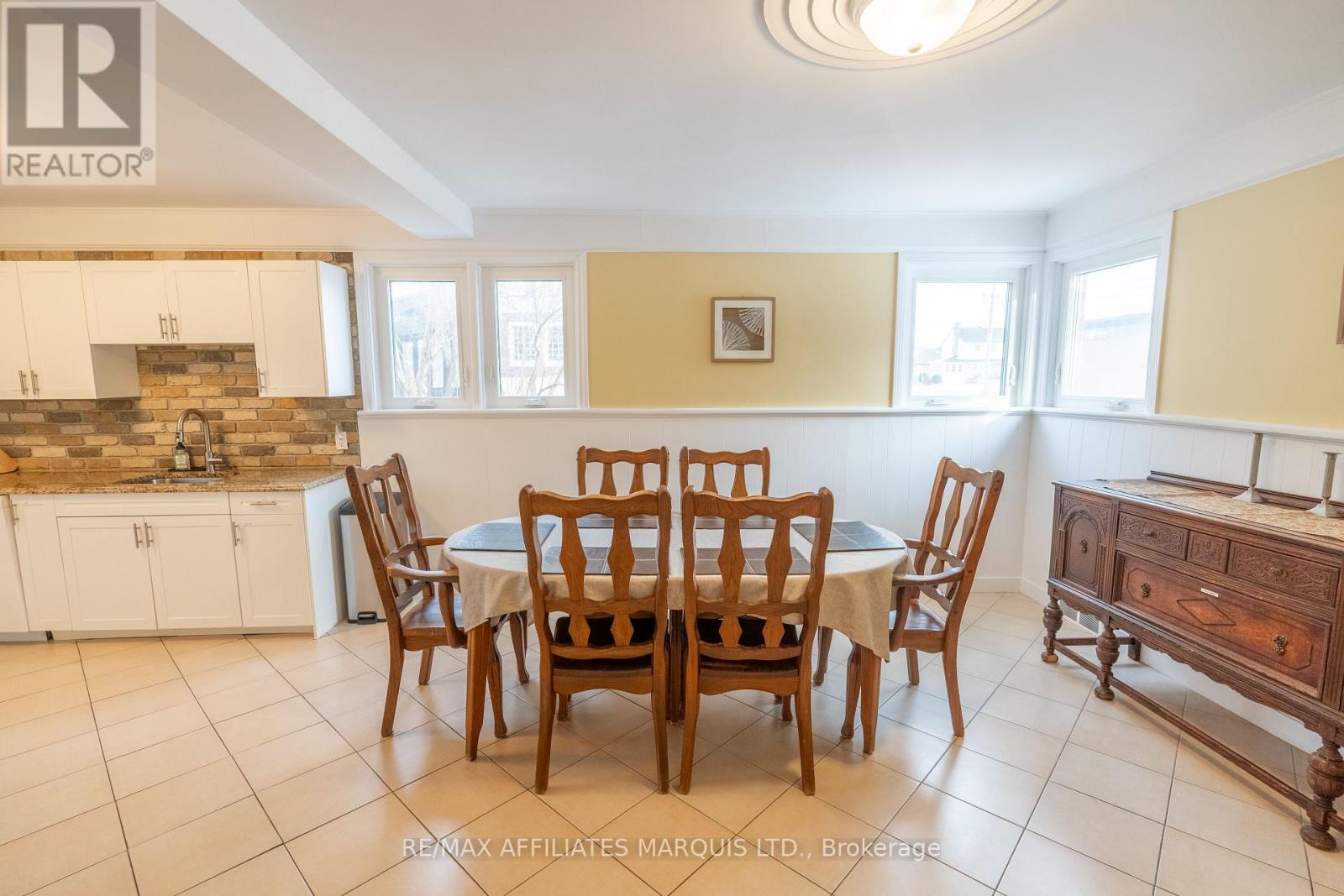 7 Old Orchard Avenue, Cornwall, Ontario  K6H 2H1 - Photo 12 - X12432589