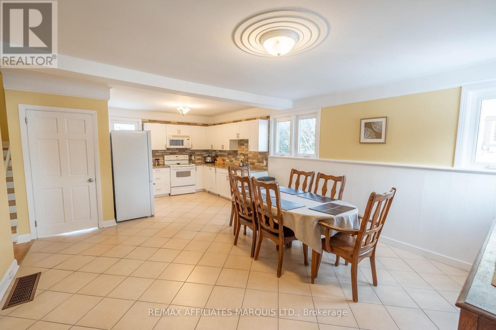 7 Old Orchard Avenue, Cornwall, Ontario  K6H 2H1 - Photo 13 - X12432589