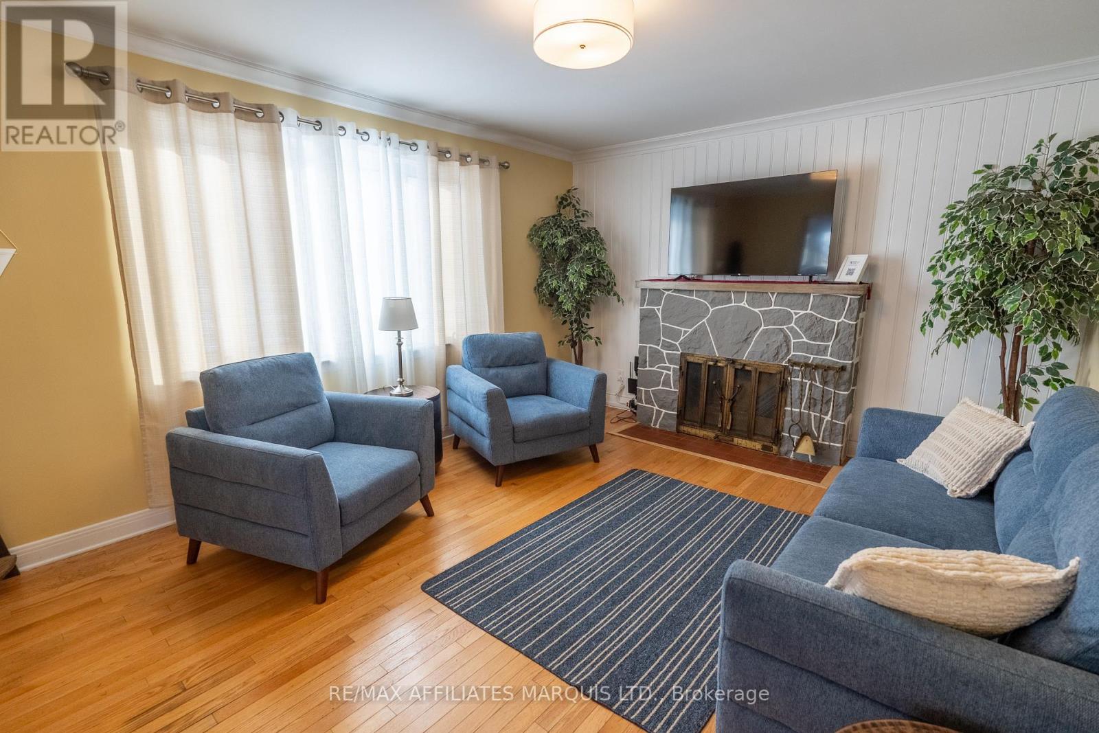 7 Old Orchard Avenue, Cornwall, Ontario  K6H 2H1 - Photo 7 - X12432589