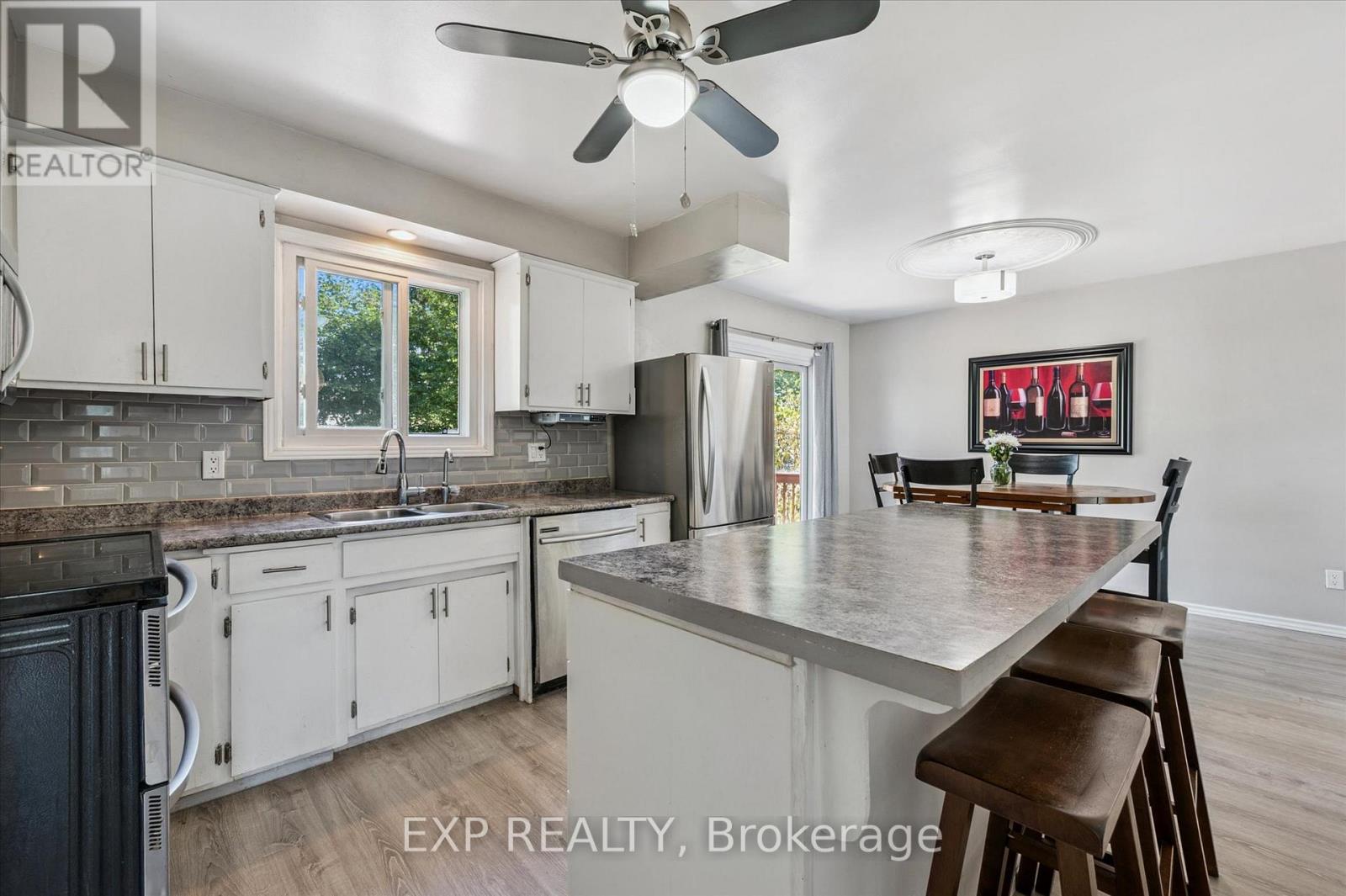 338 Ascot Place, Waterloo, Ontario  N2J 3V8 - Photo 11 - X12432479