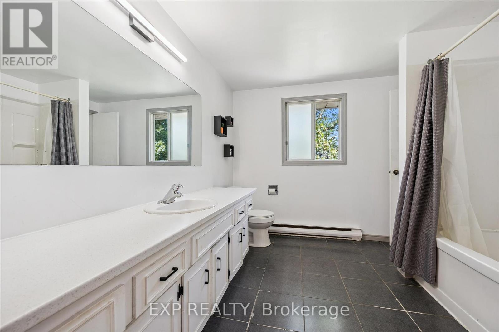 338 Ascot Place, Waterloo, Ontario  N2J 3V8 - Photo 18 - X12432479