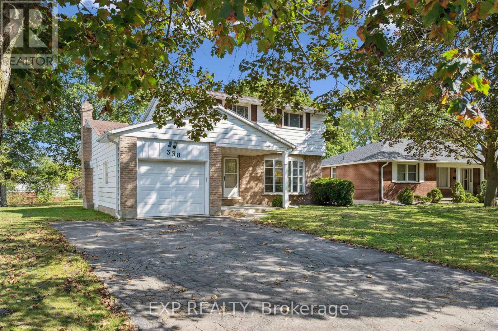 338 Ascot Place, Waterloo, Ontario  N2J 3V8 - Photo 2 - X12432479