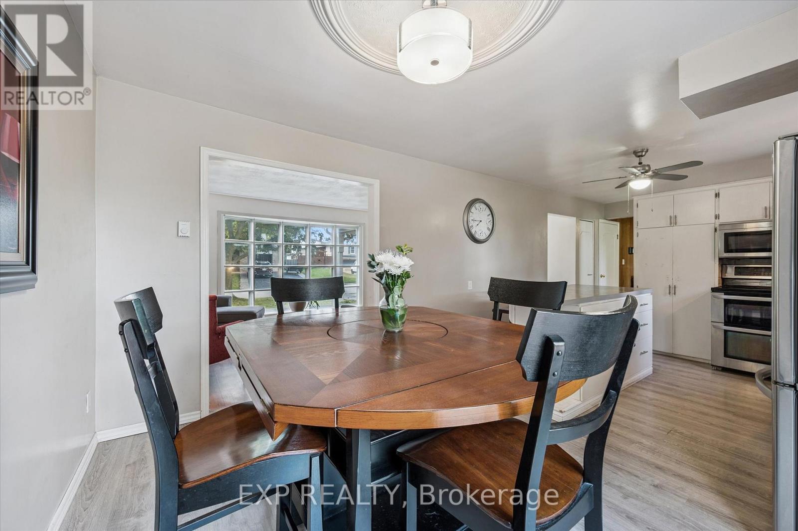 338 Ascot Place, Waterloo, Ontario  N2J 3V8 - Photo 9 - X12432479