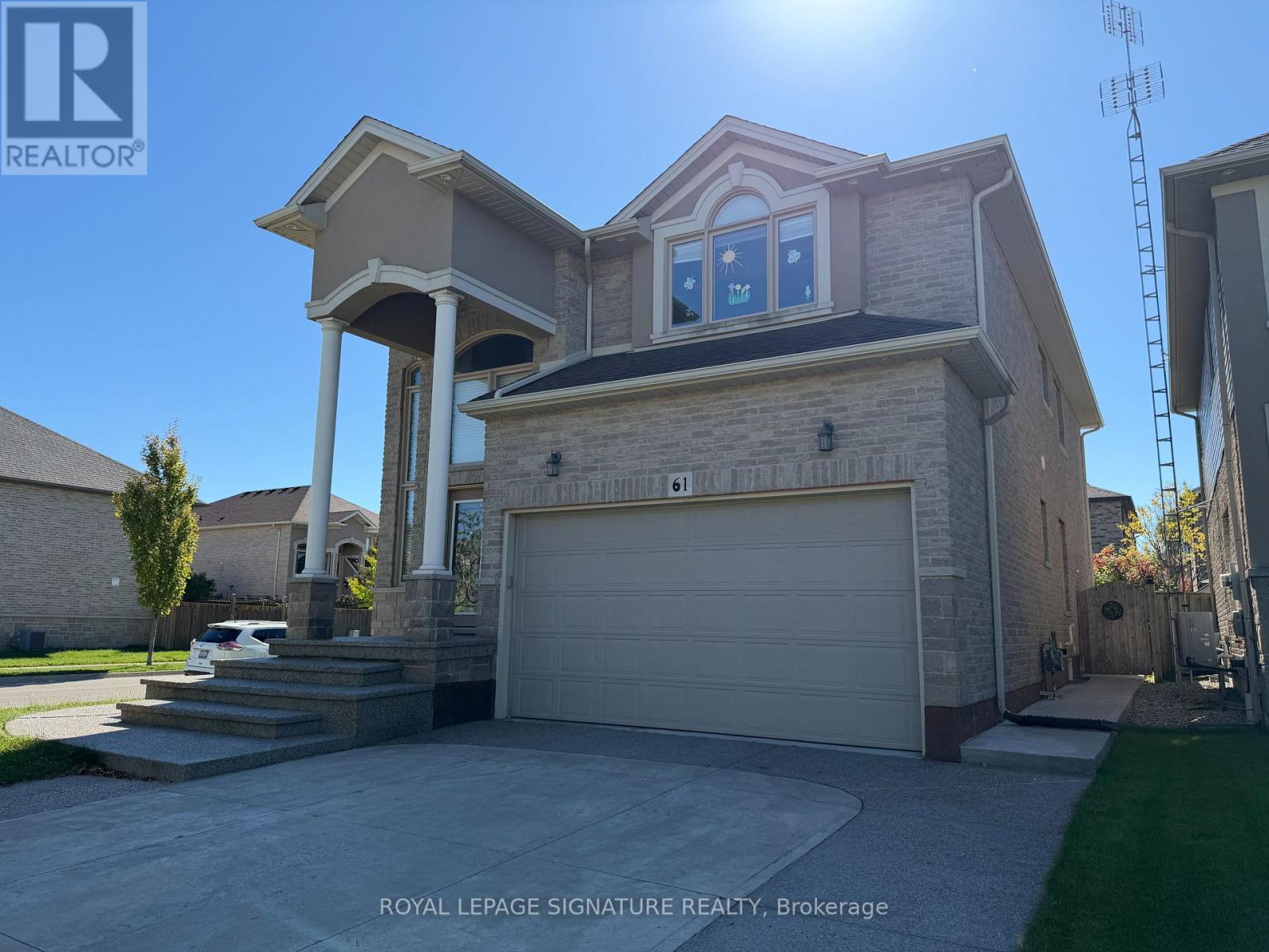 Bsmt - 61 Eagleglen Way, Hamilton, Ontario  L9B 0C5 - Photo 1 - X12432493