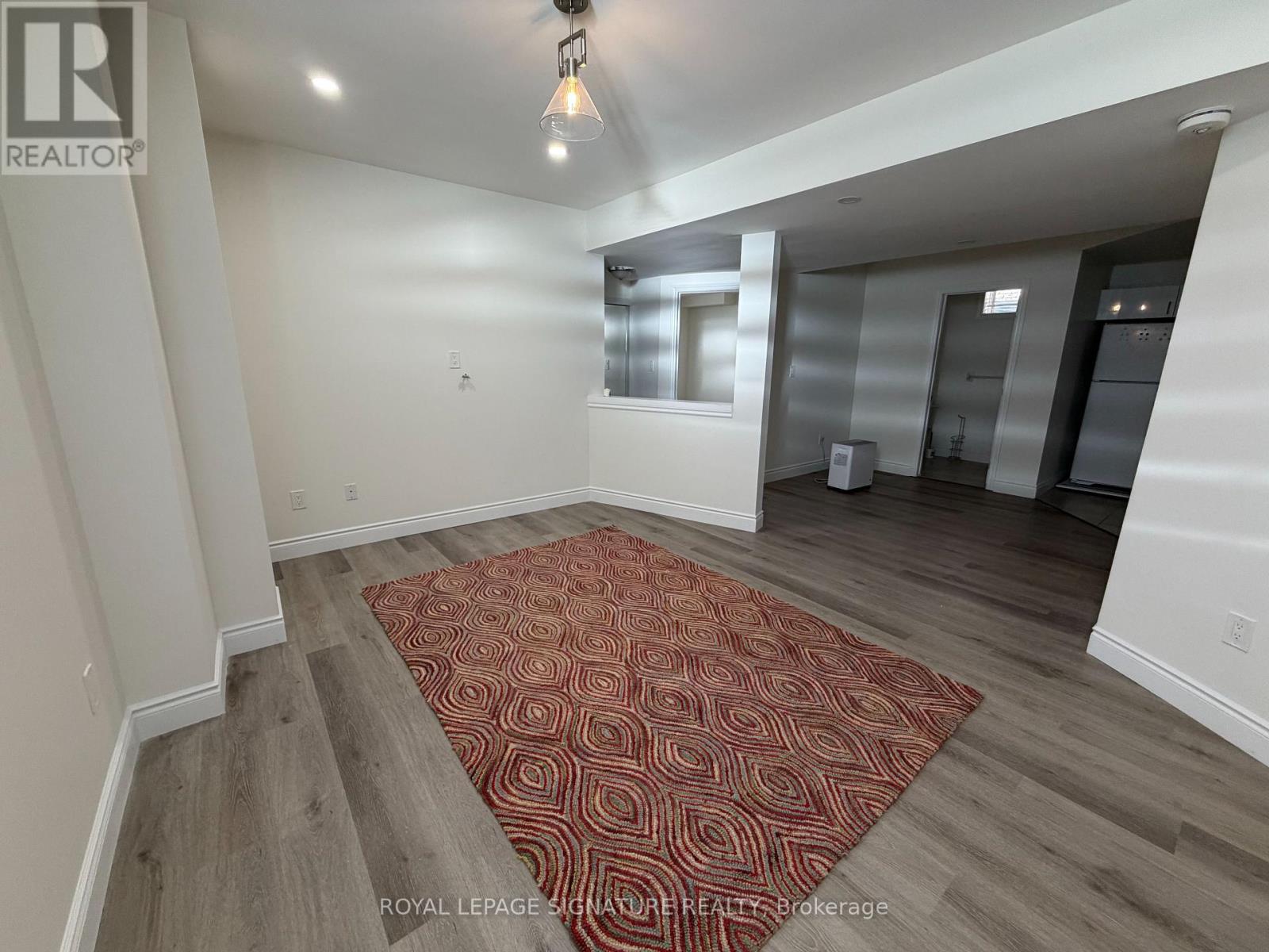 Bsmt - 61 Eagleglen Way, Hamilton, Ontario  L9B 0C5 - Photo 12 - X12432493