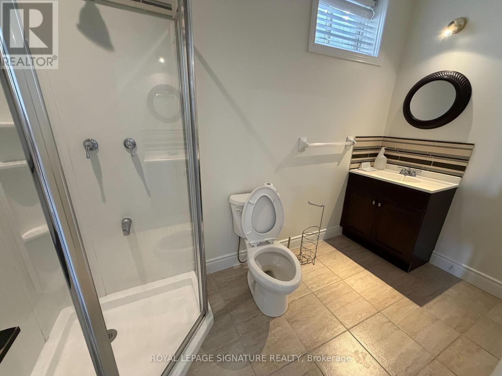 Bsmt - 61 Eagleglen Way, Hamilton, Ontario  L9B 0C5 - Photo 18 - X12432493