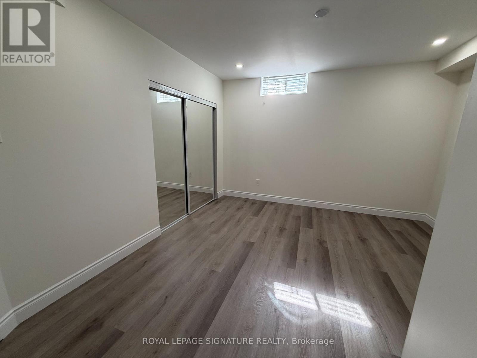 Bsmt - 61 Eagleglen Way, Hamilton, Ontario  L9B 0C5 - Photo 19 - X12432493