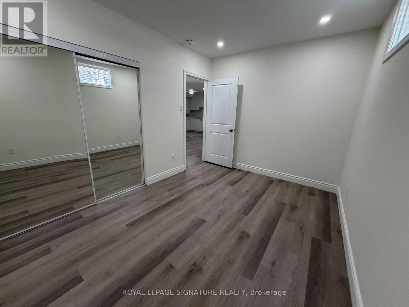 Bsmt - 61 Eagleglen Way, Hamilton, Ontario  L9B 0C5 - Photo 22 - X12432493