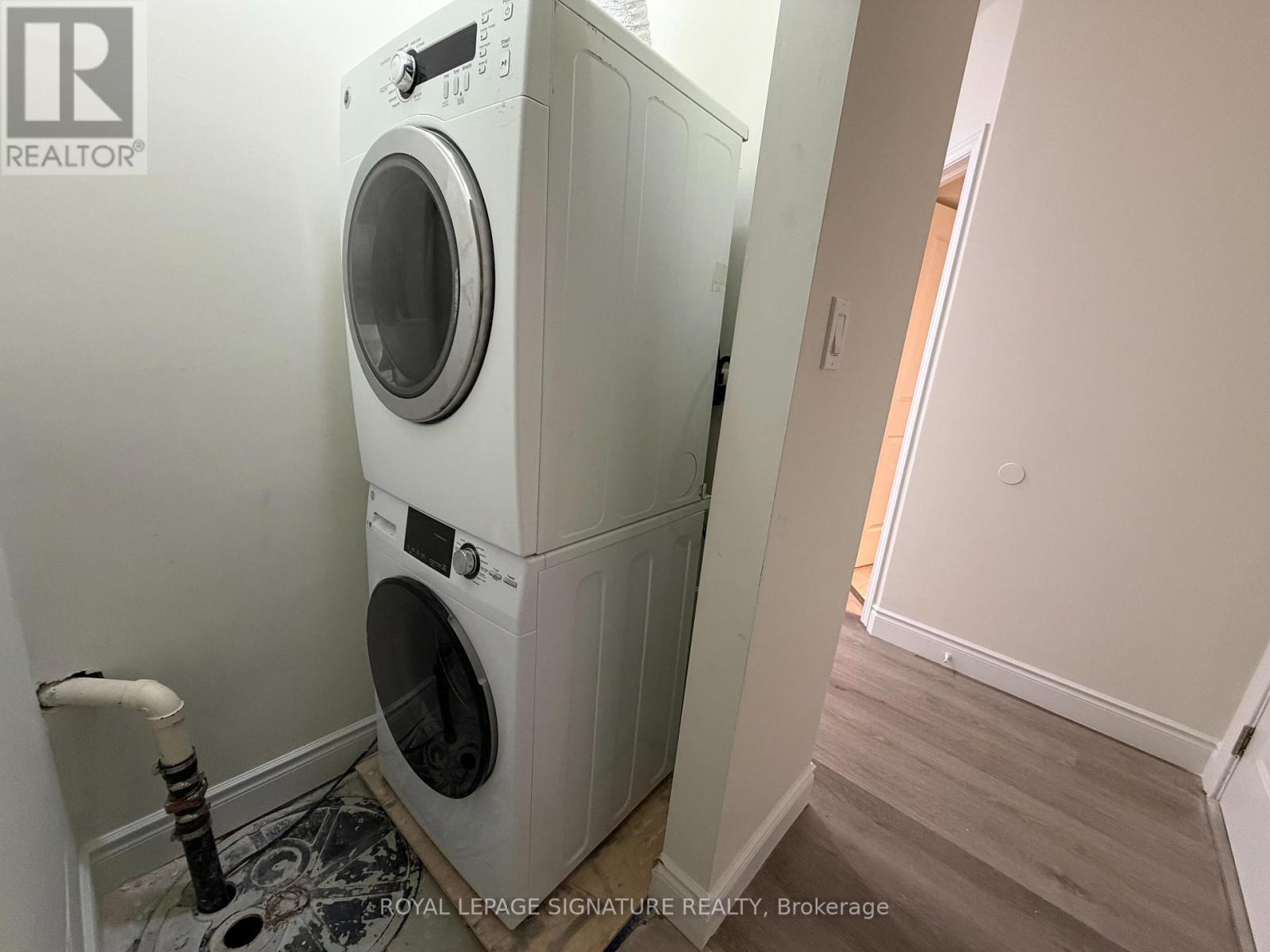 Bsmt - 61 Eagleglen Way, Hamilton, Ontario  L9B 0C5 - Photo 23 - X12432493