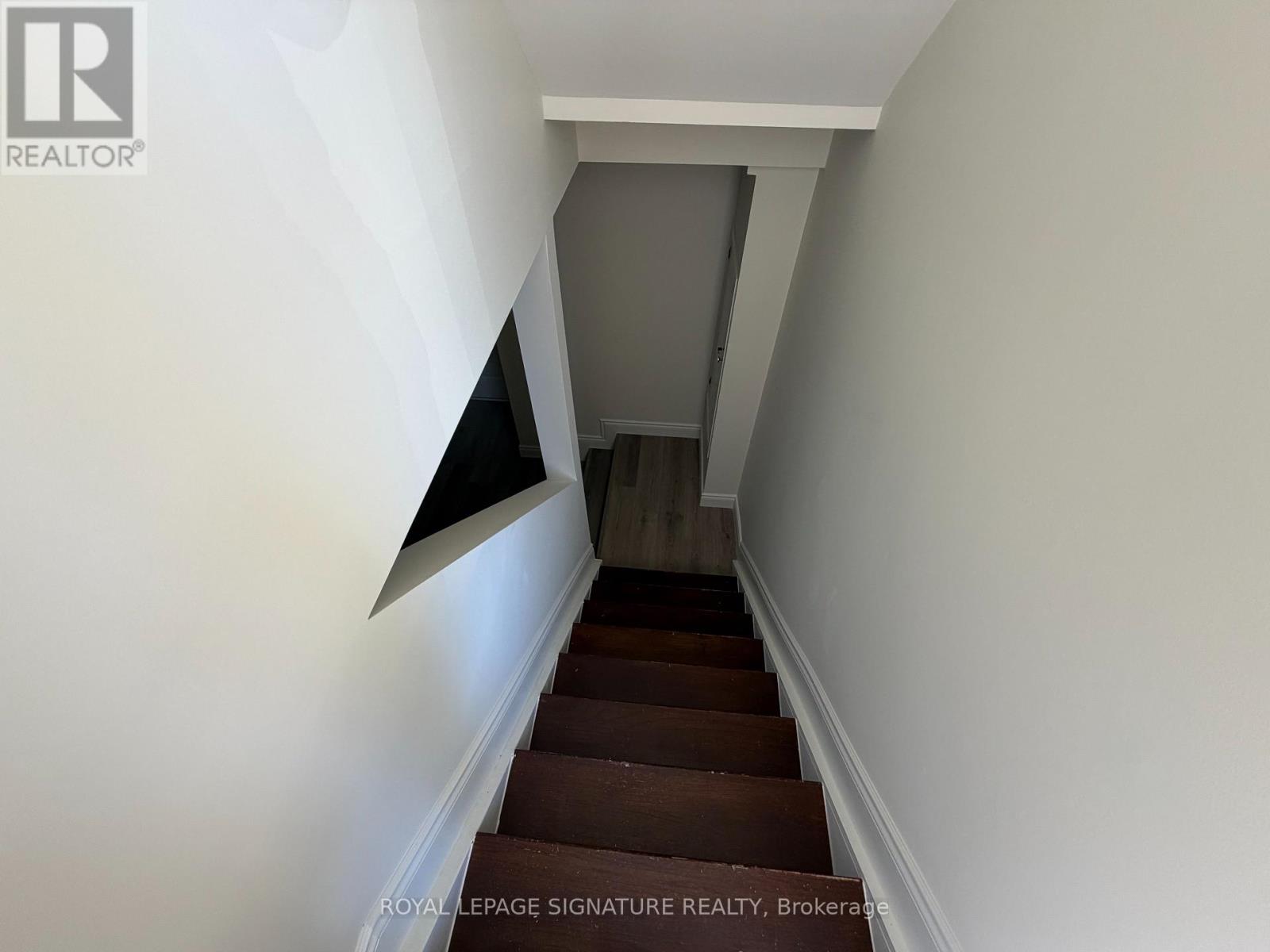 Bsmt - 61 Eagleglen Way, Hamilton, Ontario  L9B 0C5 - Photo 8 - X12432493